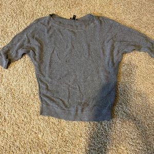 Grey short sleeve sweater